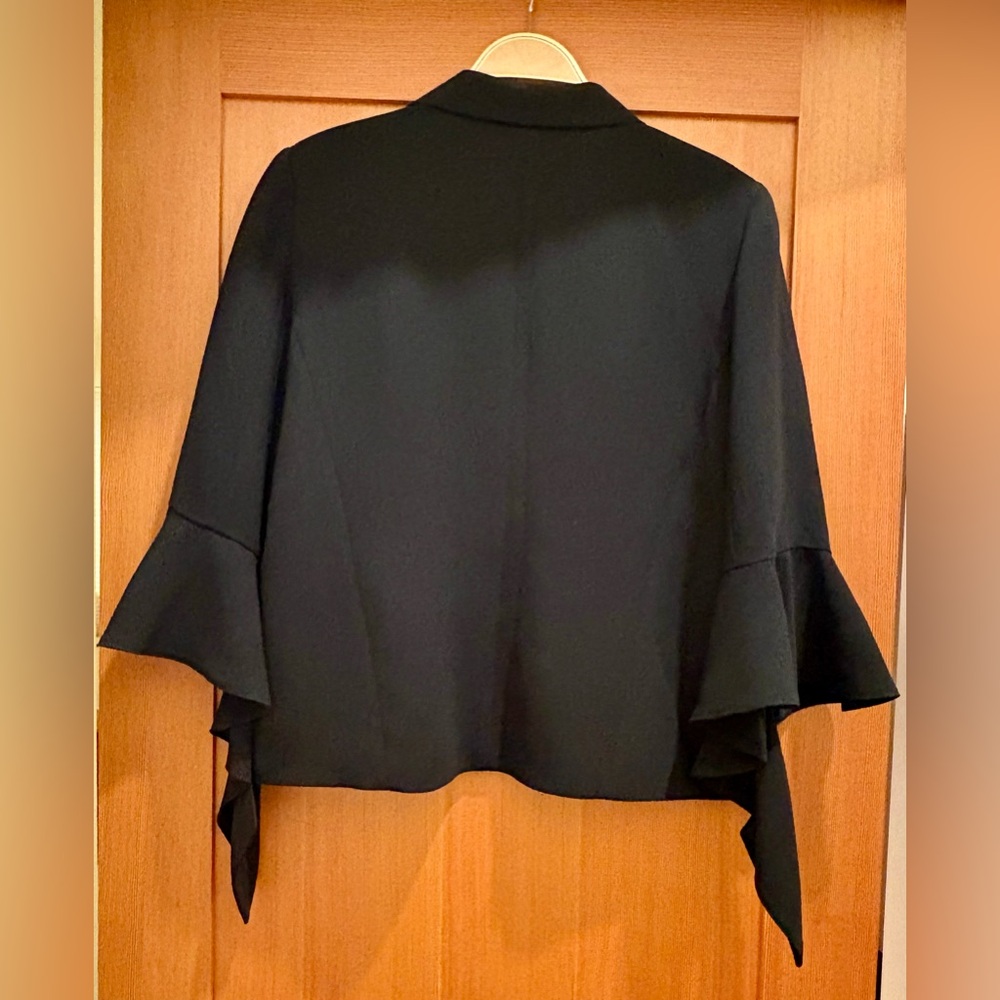 Chelsea 28 Ruffle Sleeve Blazer - Picture 3 of 12
